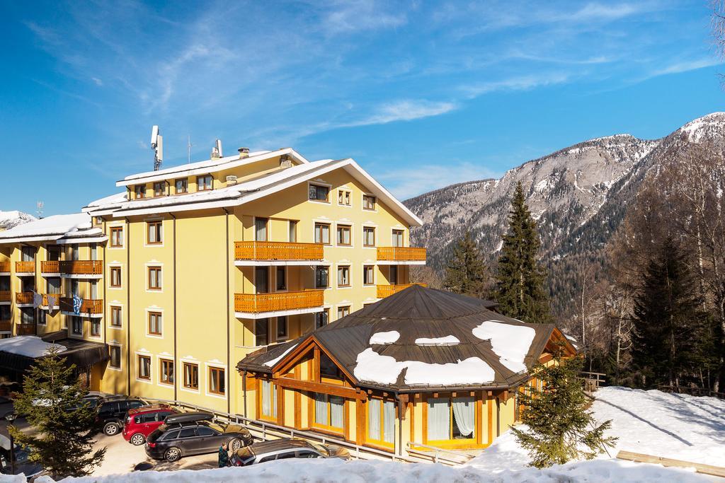 Park Hotel فولجاريدا المظهر الخارجي الصورة